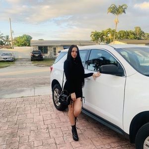 Meet your Posher, Sheyla